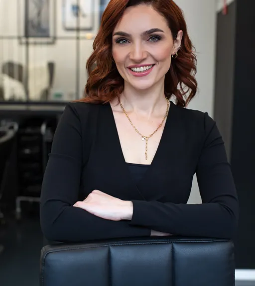 Sofie Berisha - Topstylistin, Men‘s cut, Balayageexpertin
