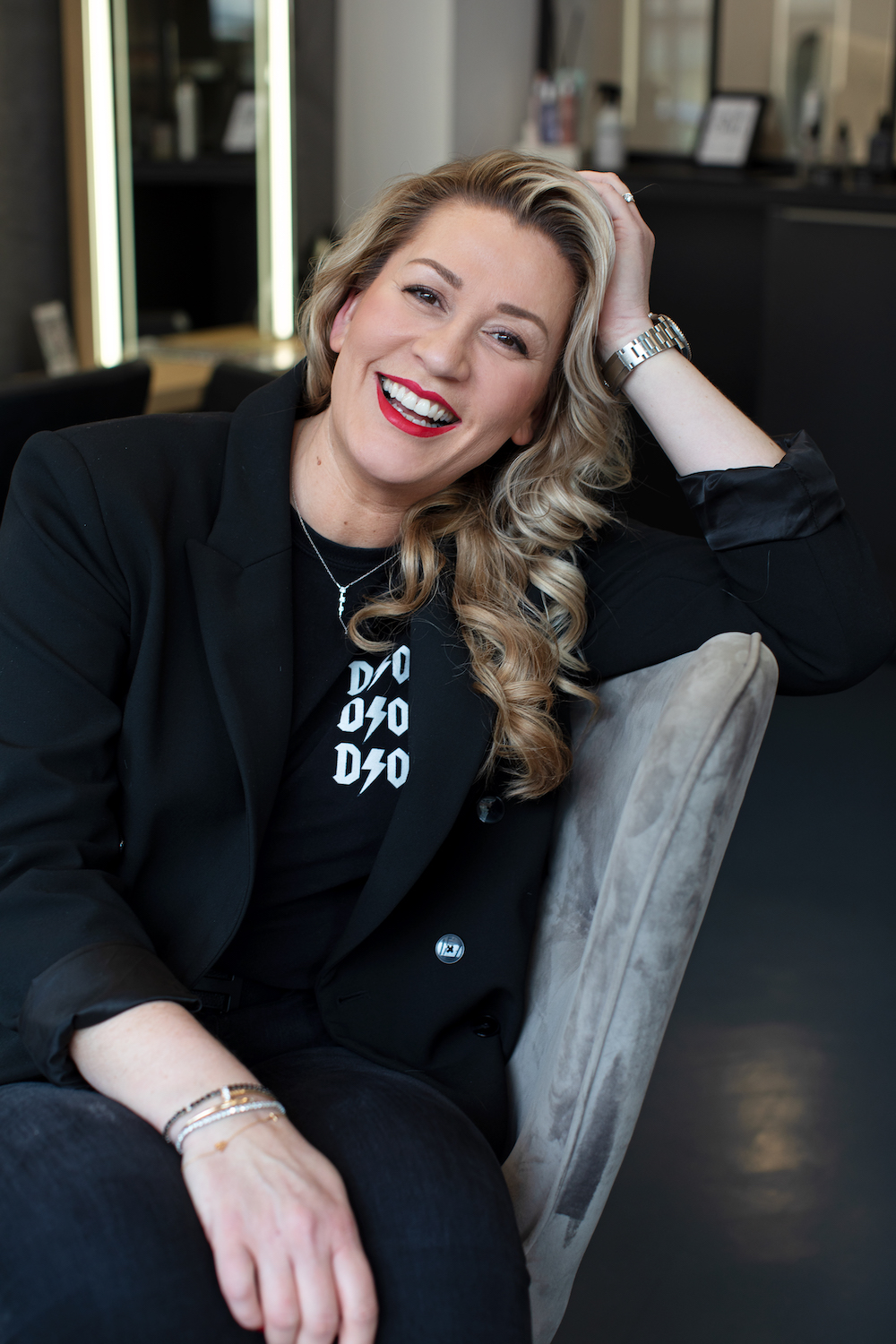 Mutlu Arapoglu - Inhaberin, Topstylistin, Balayageexpertin, Extensionsexpertin, Calligraphy Silver Star