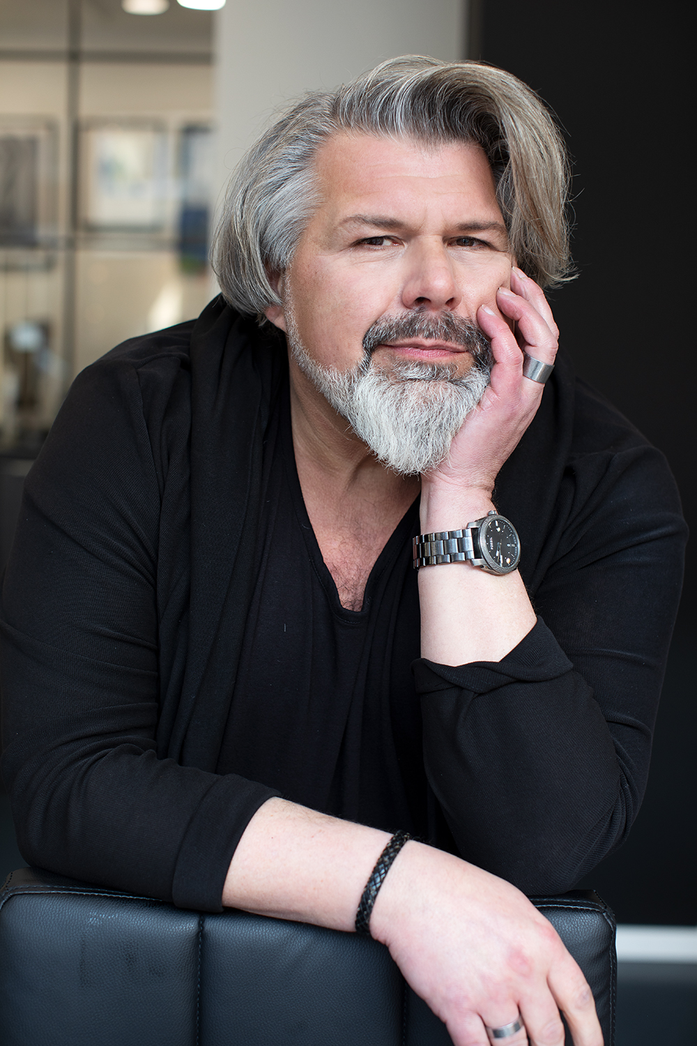 Frank Szabo - Topstylist, Calligraphy Black Star, Tapeextensionsexpert